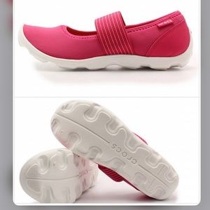 Crocs Women's size 8 pink